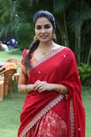 Divi Vadthya Latest Pics